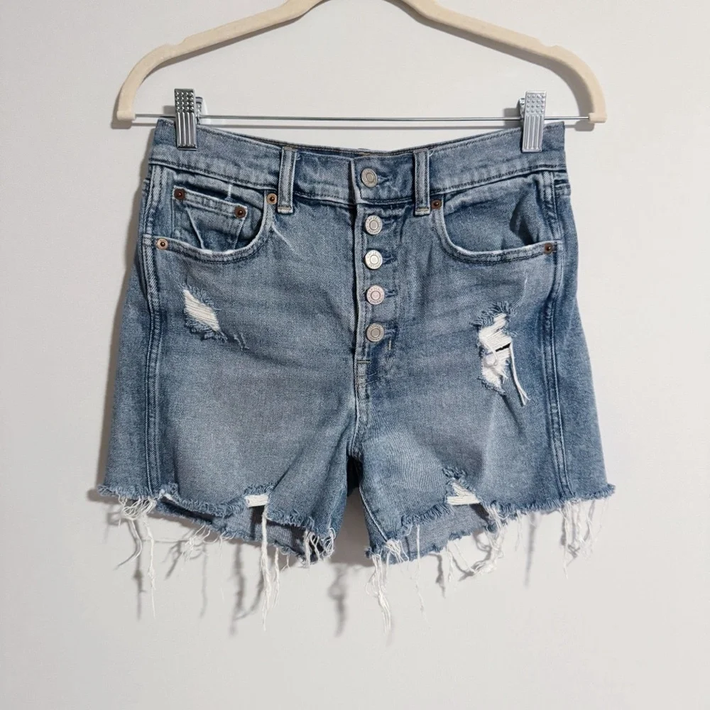 GAP - Medium Wash 5 Button Distressed Denim Shorts